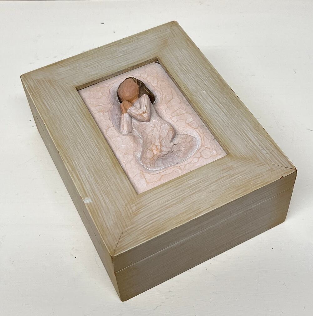 Willow Tree Prayer Hinged Trinket Box 2007 Susan Lordi Demdaco